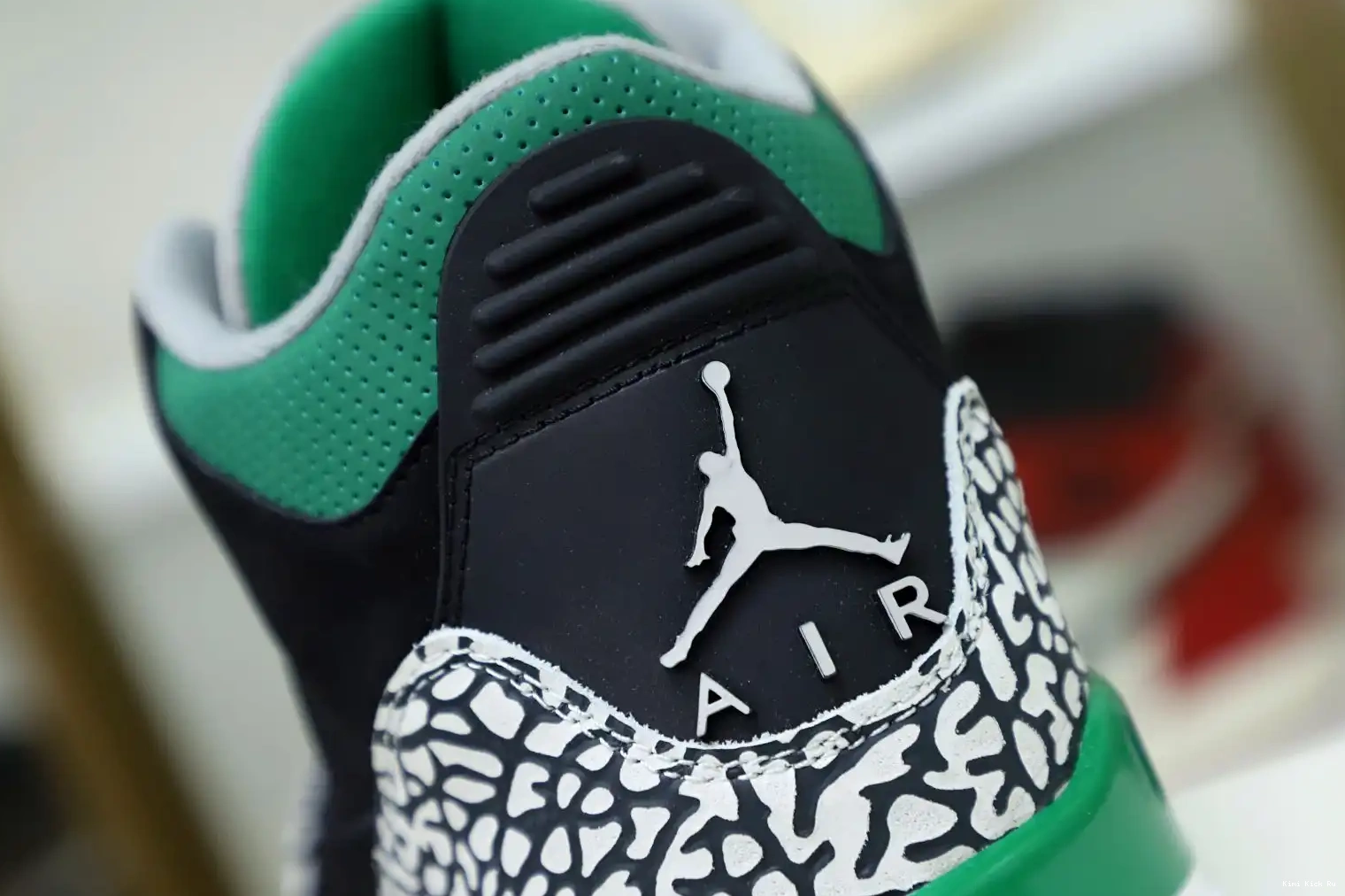 Kimikick PINE JORDAN 3 GREEN AIR 0821
